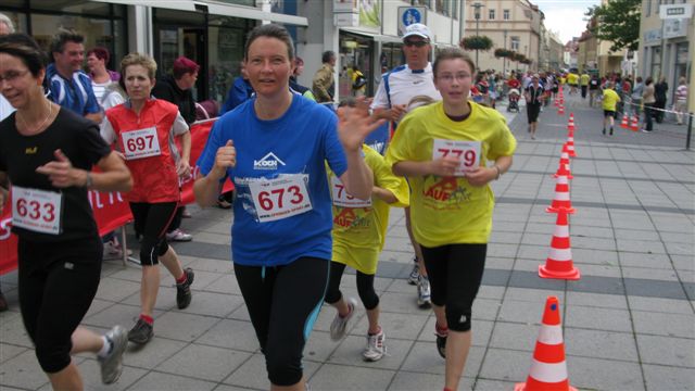 ../Images/BenefizlaufMerseburg2011 (24).jpg